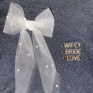 BRIDAL HAIR BOW & CLIPS